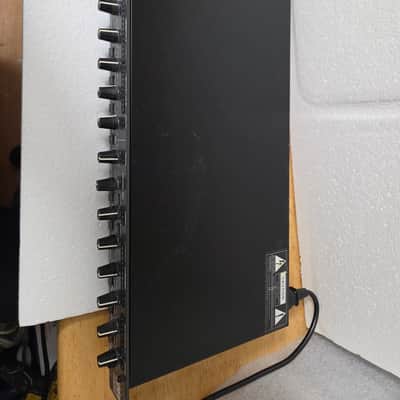 dbx 1066 Dual-Channel Compressor / Limiter / Gate 2010s - Black image 4