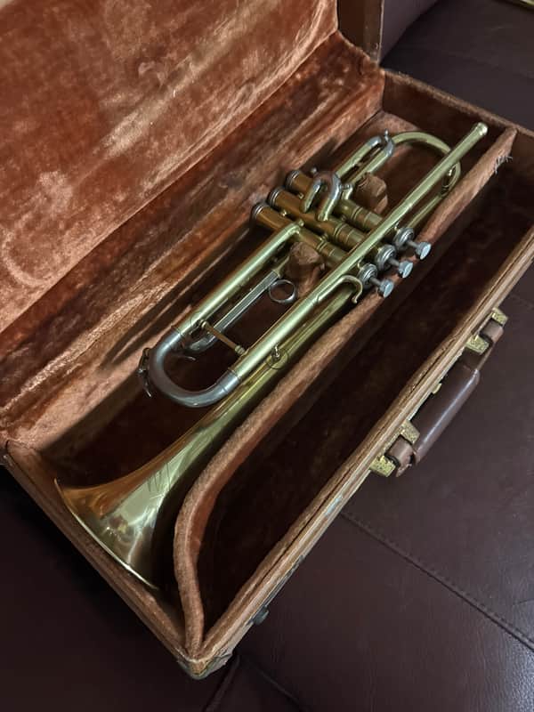Conn 22B (1952) Bb Trumpet SN 402696 (100% new clear lacquer) image 1