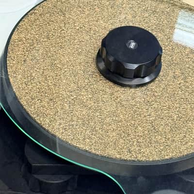 AVID Ingenium Turntable — (Floor Model with Original AVID Clamp) (NO TONEARM!) Bild 8