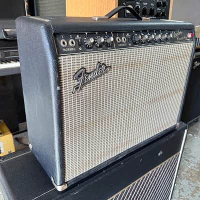 Fender Vibrolux Reverb Amp c 1966 1967 - Blackface original vintage USA tube amplifier image 2