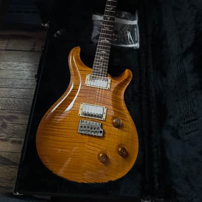 PRS Custom 22 10-Top Tremolo - 2001 - Violin Amber - Dragon II - East Indian Rosewood Fingerboard - Wide Fat Carve - NOS New Old Stock Like New Condition Massive Tight Flame OHSC image 8