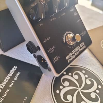 Darkglass Electronics Microtubes B7K Analog Bass Preamp image 3