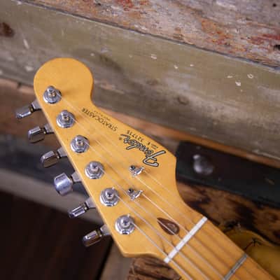 Fender Elite Stratocaster with Maple Fretboard 1983 - Brown Sunburst image 8