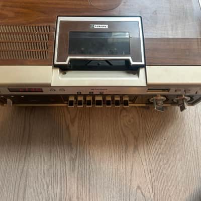 Beta VCR Cassette player image 5