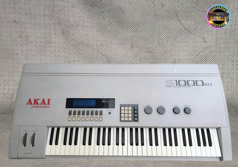 Akai S1000Kb β
RARE SYNTHESIZER from 80sβ
Professional VINTAGE Synthesizer β
Cleaned & Full Checked β
World Wide Shipping! image 1