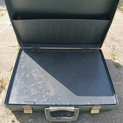 EMS Synthi A/AKS Spartanite case image 10