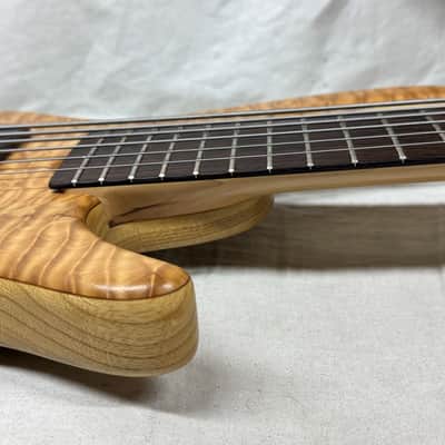 Roscoe Century Standard Plus 6L vi 6-string Bass image 13