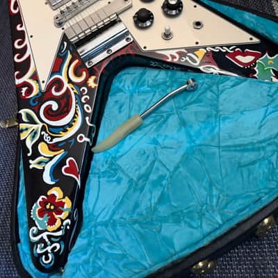 Gibson Custom Shop "Inspired By" Jimi Hendrix Psychedelic Flying V 2006 - Psychedelic Black image 16