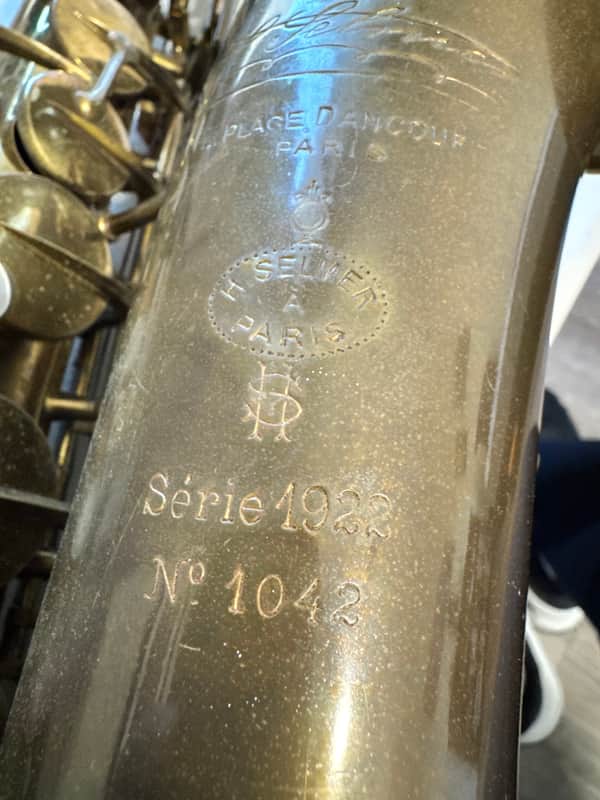 Selmar Serie 1922 serial number 1042 1922 - Brass with natural patina image 1
