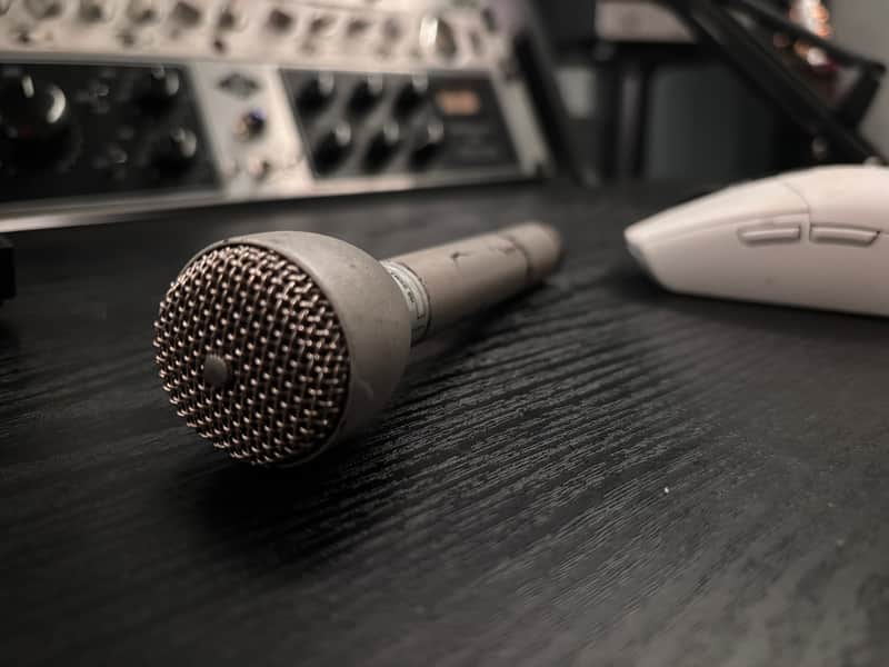 Electro-Voice 635A Omnidirectional Dynamic Microphone 1960 - Present - Fawn Beige image 1
