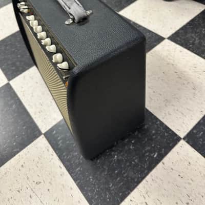 Quilter Aviator 8 200-Watt 1x8 Guitar Combo 2010s - Black image 7