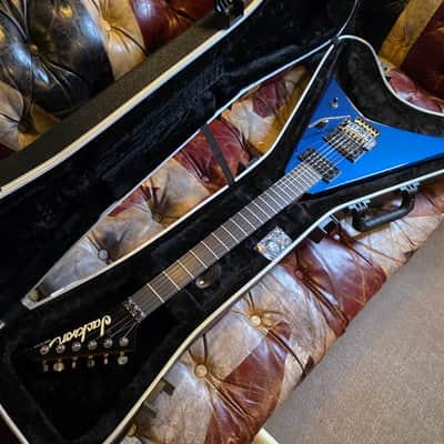 Jackson RR1 MADE IN USA RARE RR2 Bolt-On Randy Rhoads Flying V HH Kent Armstrong SKB Flight Case image 4