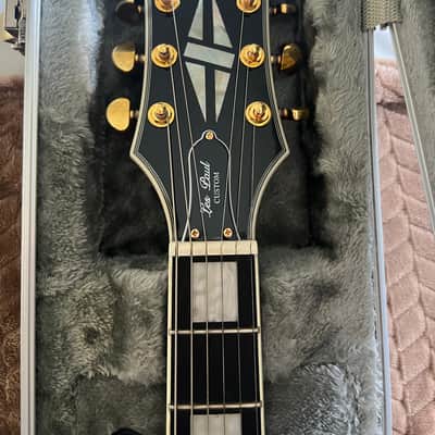 Epiphone Les Paul Custom Black (Ebony) & Gold Electric Guitar image 2