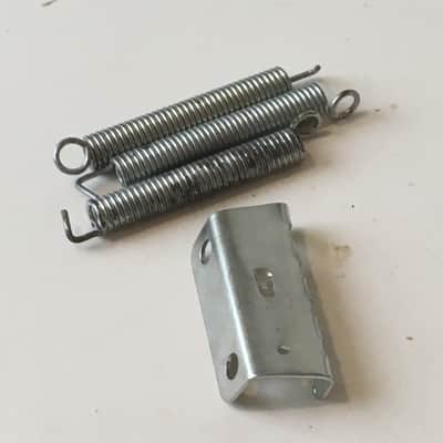 Vintage Natural Aged Relic Tremolo Bridge + 3 Springs Kit Claw For Fender Strat image 2