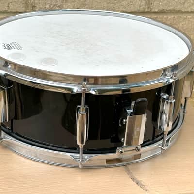 Pearl Forum Snare Drum 14x5.5 inch. image 2