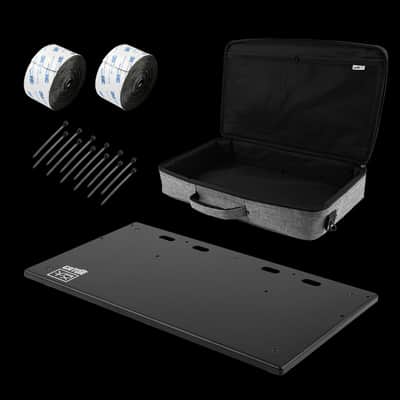 Gator Vertex Tour Compact 23″ x 13″ Pedalboard with Padded Gig Bag image 1
