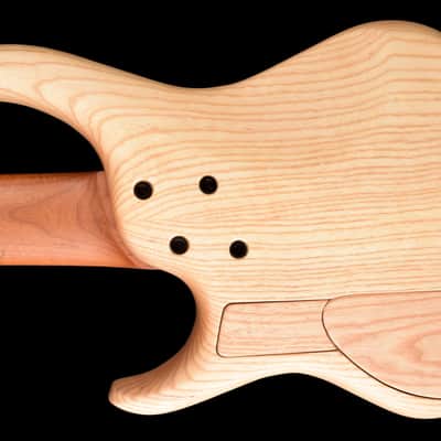MTD 535-24 - Figured Walnut image 5
