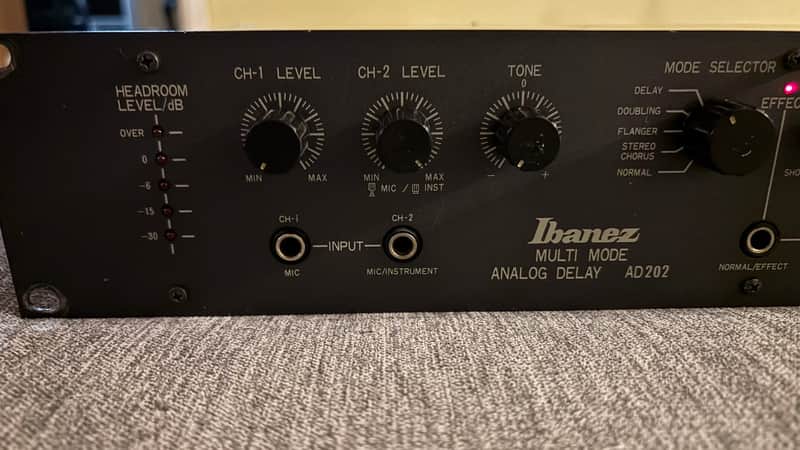 Ibanez AD202 Analog Delay | Reverb