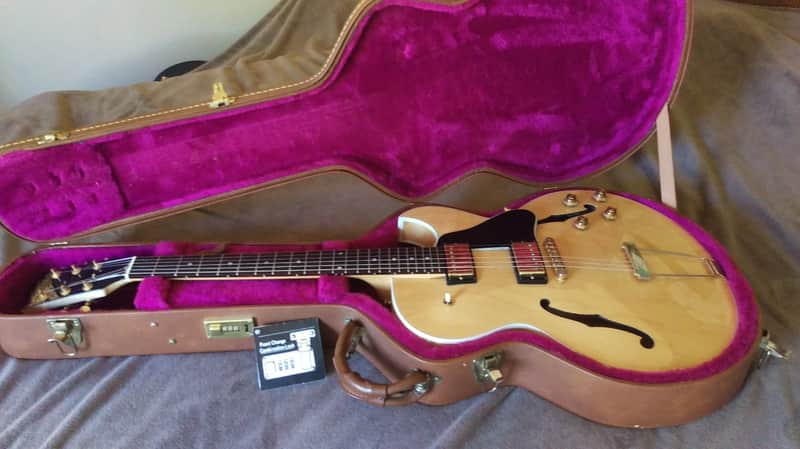 Gibson Limited Edition Es 135