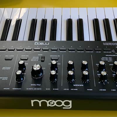 Moog Messenger 32-Key Monophonic Synthesizer 2025 image 6
