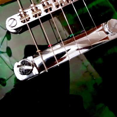 Xaviere XV 550 Green Semi-Hollowbody 2017 - Gloss image 3