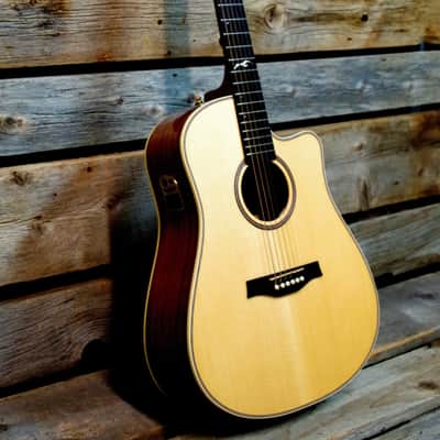 Seagull Artist Studio Cutaway Deluxe QII Acoustic / Electric Guitar image 6