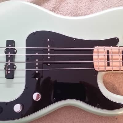 Fender Precision Bass Special (Deluxe series) with PJ pickups - passive electronics image 1