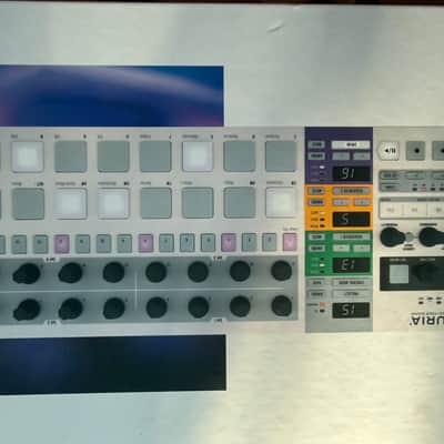 NEW Arturia BeatStep Pro MIDI Controller 2017 - Present - White