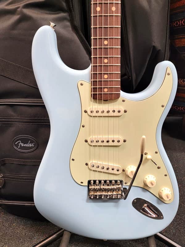 Fender Vintera III Early '60s Stratocaster Sonic Blue, Dlx Gig-Bag! image 1