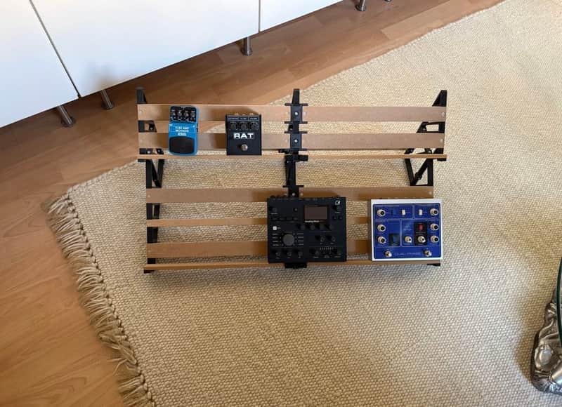 Guitar pedal stand board image 1
