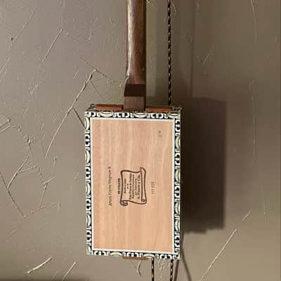 Cigar Box 4 string image 4