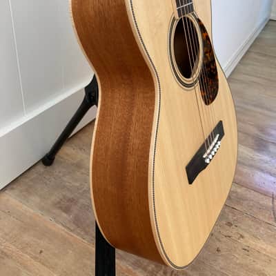 Larrivee 00-40 Legacy Series Sitka Spruce/Mahogany 2021 Natural Satin finish image 7
