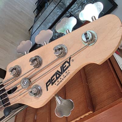 Peavey Forum 5 Bass USA CASE QUEEN Time Capsule - Pearl White 18V Active Humbuckers 34" scale American HH Jazz Rock Bass with Stingray Pickup config image 9