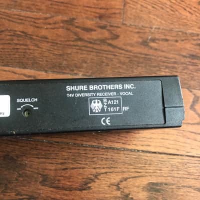 Shure T4V Wireless Microphone Receiver Only image 4