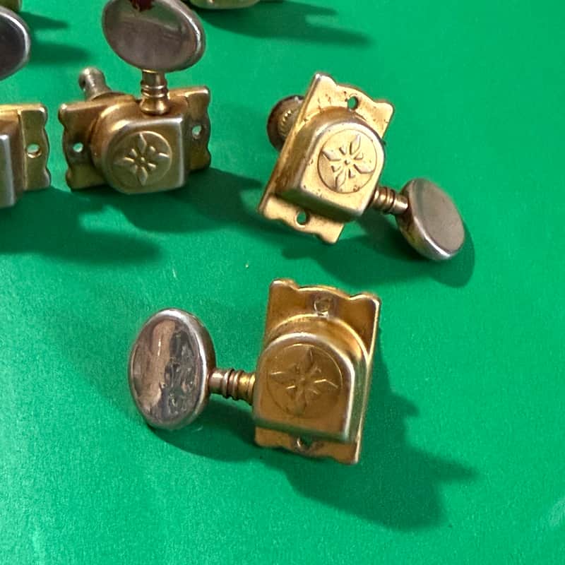 Vintage Gold japanese guitar tuners from Ventura guitar image 1