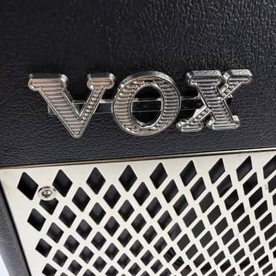 Vox Valvetronix VT15 2008 - 2010 - Black image 2