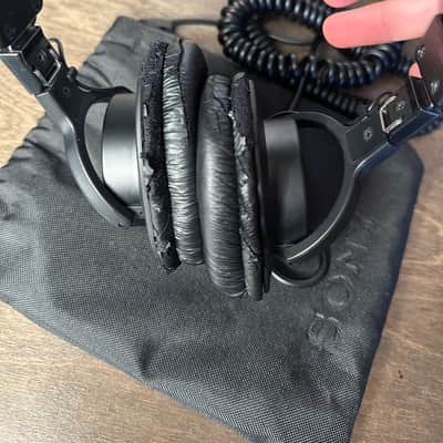 Sony MDR-7506 Studio Headphones 2010s - Black image 2