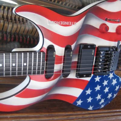 Steinberger GM4T custom transtrem 1986 White / Custom air brush image 4