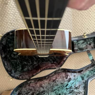 2000 Marrtinn HD28V Acoustic Guitar BEAUTIFUL -One Owner image 8