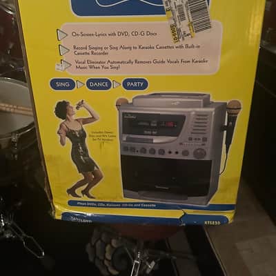 Venturer Karaoke Machine - Cassette Player & Radio Factory Sealed image 3