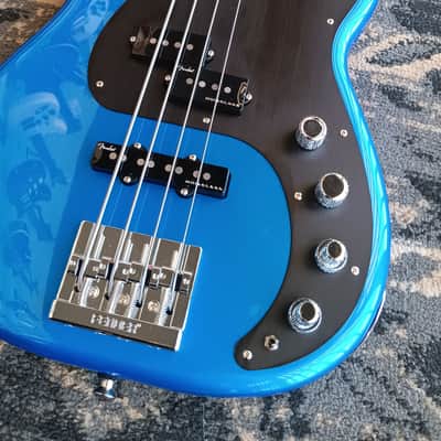 Fender American Ultra II Precision Bass with Ebony Fretboard 2024 - Present - Noble Blue image 8