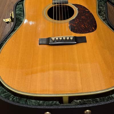 Martin HD-28vs Slotted headstock 12 fret 2002 - Gloss image 2