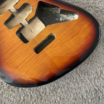 Cort HSS Electric Guitar, Tiger Maple Top Basswood Body, Maple Neck, Rosewood Fingerboard image 3