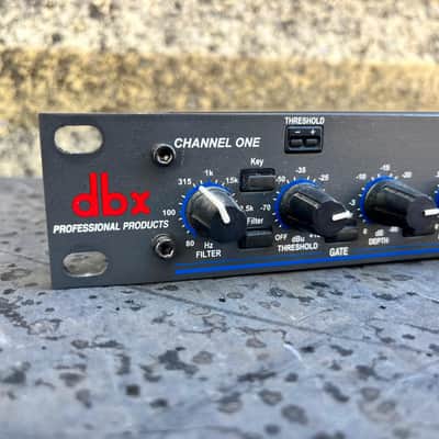 DBX 1074 Quad Gate image 6