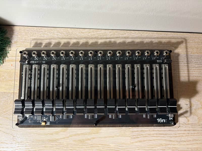Faderbank 16nx 16n Fader Voltage Midi Controller 2025 | Reverb