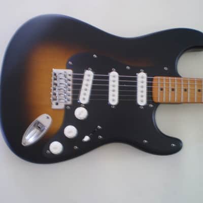 Squier Squier 40th Anniversary Stratocaster Vintage Edition Burst 2024 - Burst image 1