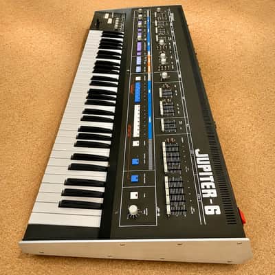 Roland Jupiter 6 61-Key Synthesizer – Mint – Professionnaly Serviced – Original Box – Warranty image 5