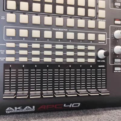 Akai APC40 2010s - Black image 2