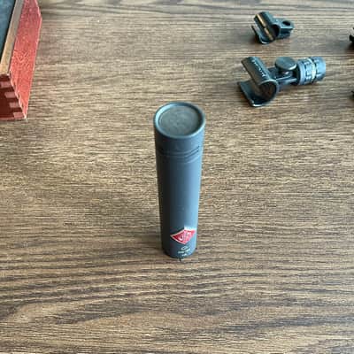 Neumann KM 184 mt Small Diaphragm Cardioid Condenser Microphone 1993 - Present - Matte Black: Pair but NOT matched image 7