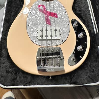 Ernie Ball Music Man Stingray Classic 4 H 2010 - Shell Pink image 2